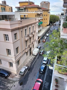 Appartamento in vendita a Catania Piazza Santa Maria Di Gesù / Roccaromana
