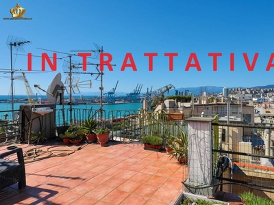 Appartamento in vendita a Genova salita di Santa Maria di Castello, 2