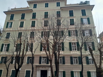 Appartamento in vendita a Genova via Alghero, 1