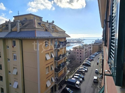Appartamento in vendita a Genova via Asilo Davide e Delfina Garbarino