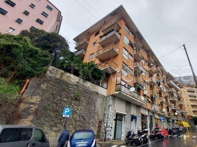 Appartamento in vendita a Genova via Aurelio Robino