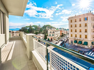 Appartamento in vendita a Genova via Caprera