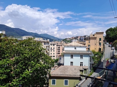 Appartamento in vendita a Genova via Castelluccio, 19a