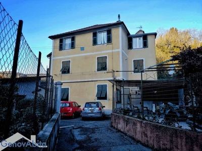 Appartamento in vendita a Genova via Geirato, 132