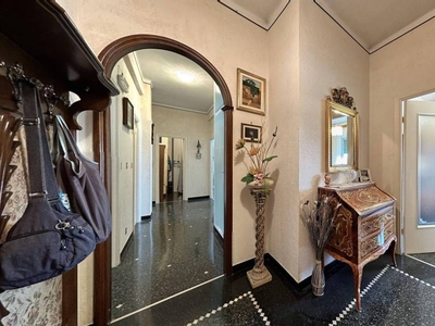 Appartamento in vendita a Genova via Gian Pietro Sery 16