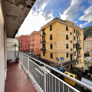Appartamento in vendita a Genova via Giulio Tanini
