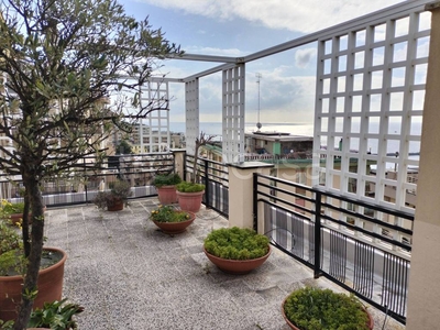 Appartamento in vendita a Genova via Laviosa, 39