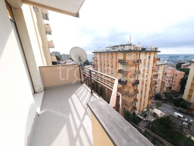 Appartamento in vendita a Genova via Laviosa