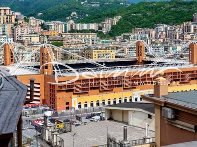 Appartamento in vendita a Genova via Leonardo Montaldo