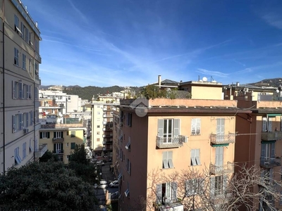 Appartamento in vendita a Genova via Maurizio Sacchi