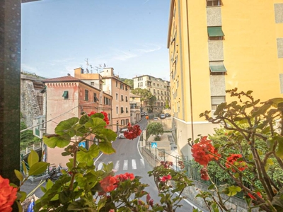 Appartamento in vendita a Genova via Romana di Quarto, 10
