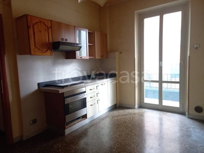 Appartamento in vendita a Genova via Sparta