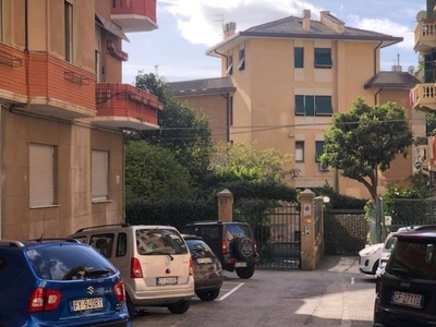 Appartamento in vendita a Genova via Tevere