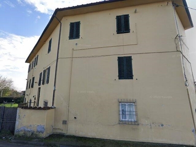 Appartamento in Vendita a Lucca, 132'891€, 139 m²