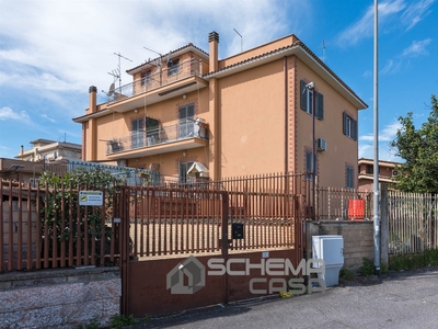 Appartamento in vendita a Roma Morena