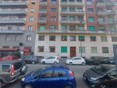 Appartamento in Vendita in Piazza Giuseppe Grandi 20 a Milano