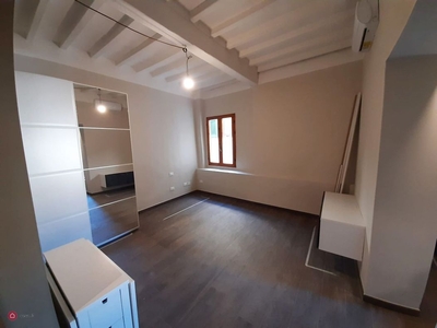 Appartamento in Vendita in Via Aretina a Firenze