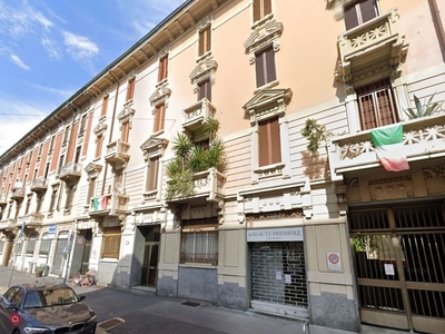 Appartamento in Vendita in Via Bartolomeo Panizza 8 a Milano