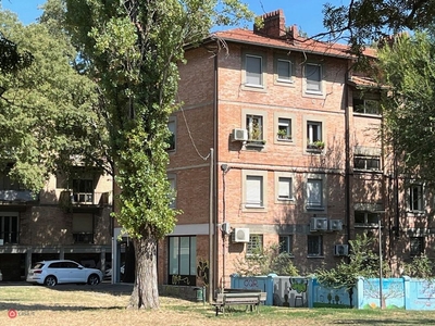 Appartamento in Vendita in Via Isabella Andreini a Bologna