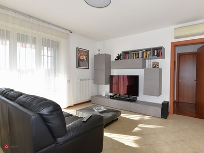 Appartamento in Vendita in Via Romualdo Bonfadini 82 a Milano