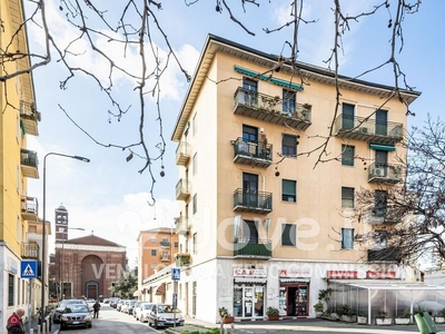 Appartamento in Vendita in Via Sant'Apollinare 2 a Milano