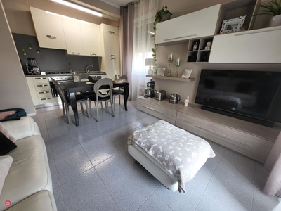 Appartamento in Vendita in Via Veglia 7 a Milano