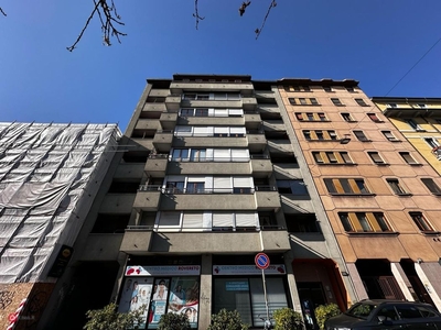 Appartamento in Vendita in Viale Monza 125 a Milano