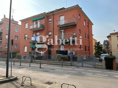 Appartamento in Via Imola, Bologna (BO)