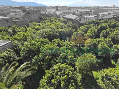 Casa indipendente con terrazzo a Maddaloni