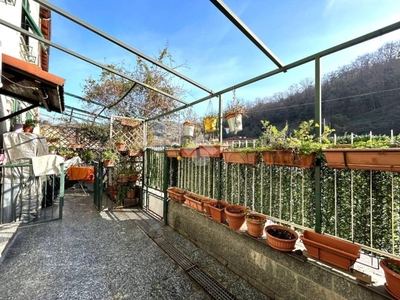 Casa Indipendente in vendita a Genova via Natale Gallino, 48