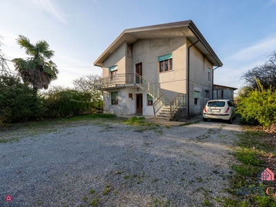 Casa indipendente in Vendita in Via Caorle a San Stino di Livenza