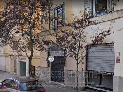 Negozio/Locale commerciale in Vendita in Via Eleonora Duse 17 a Roma
