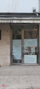 Negozio/Locale commerciale in Vendita in Via F. Cordova 18 a Palermo