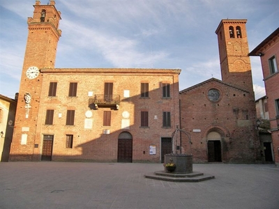 Palazzo nobiliare in vendita nel centro storico di Torrita di Siena