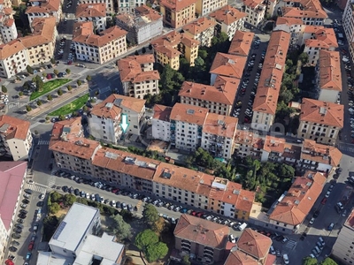 Quadrilocale in Vendita a Firenze, 261'750€, 157 m²