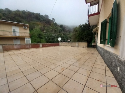 Quadrilocale in Vendita a Messina, 45'000€, 95 m²