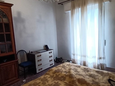 Quadrilocale in Vendita a Pisa, 200'000€, 90 m², arredato