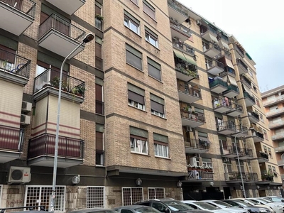 Quadrilocale in Vendita a Roma, 369'000€, 120 m²