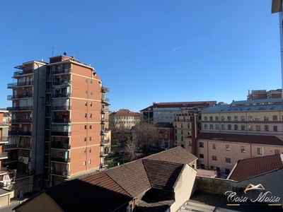 Trilocale in Vendita a Torino, 170'000€, 90 m²