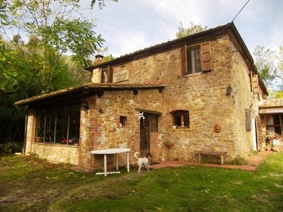 Trequanda: Ancient Farmhouse for Sale in the Heart of Tuscany