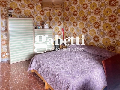 Trilocale in Vendita a Roma, 339'000€, 121 m²