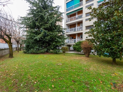 Trilocale in Vendita a Torino, zona Madonna di Campagna, 129'000€, 75 m²