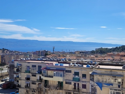 Trilocale in Via Giovanni di Giovanni 15 in zona Contesse,gazzi,tremestieri a Messina