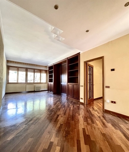 Appartamento in vendita a Prato Repubblica