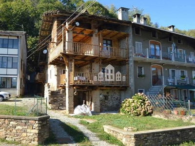 Casa Indipendente in Vendita ad Rueglio - 120000 Euro