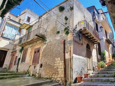 Casa singola in vendita a Giuliana Palermo