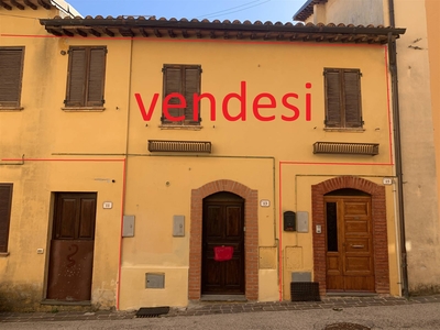Casa singola in vendita a Serravalle Di Chienti Macerata