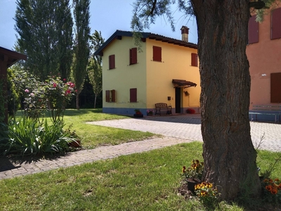 Stanza/camera in vacanza a Modena Lesignana