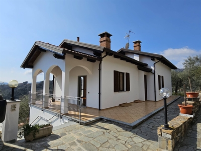 Villa in vendita a Diano San Pietro Imperia Moltedo