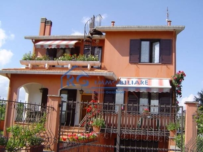 Villa in vendita a Graffignano Viterbo